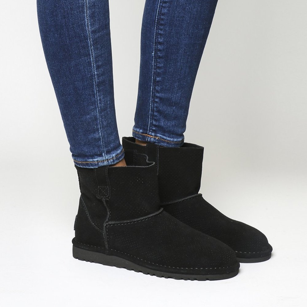 NEW Ugg Womens Size 6 Classic Unlined Mini 1017532 Black Suede Leather Boots